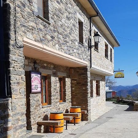 Albergue La Escuela La Laguna  المظهر الخارجي الصورة