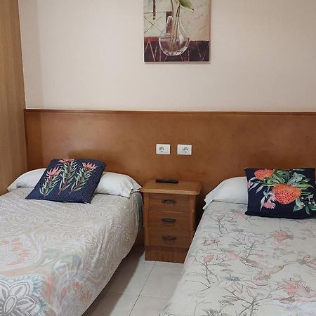 Albergue La Escuela La Laguna  المظهر الخارجي الصورة