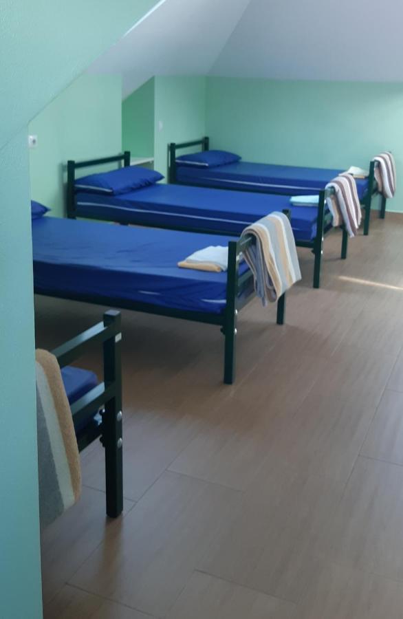 Albergue La Escuela La Laguna  المظهر الخارجي الصورة